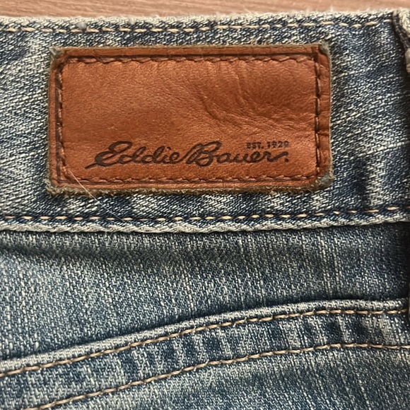 Eddie Bauer Jeans Size 4R lightwash - Picture 5 of 10